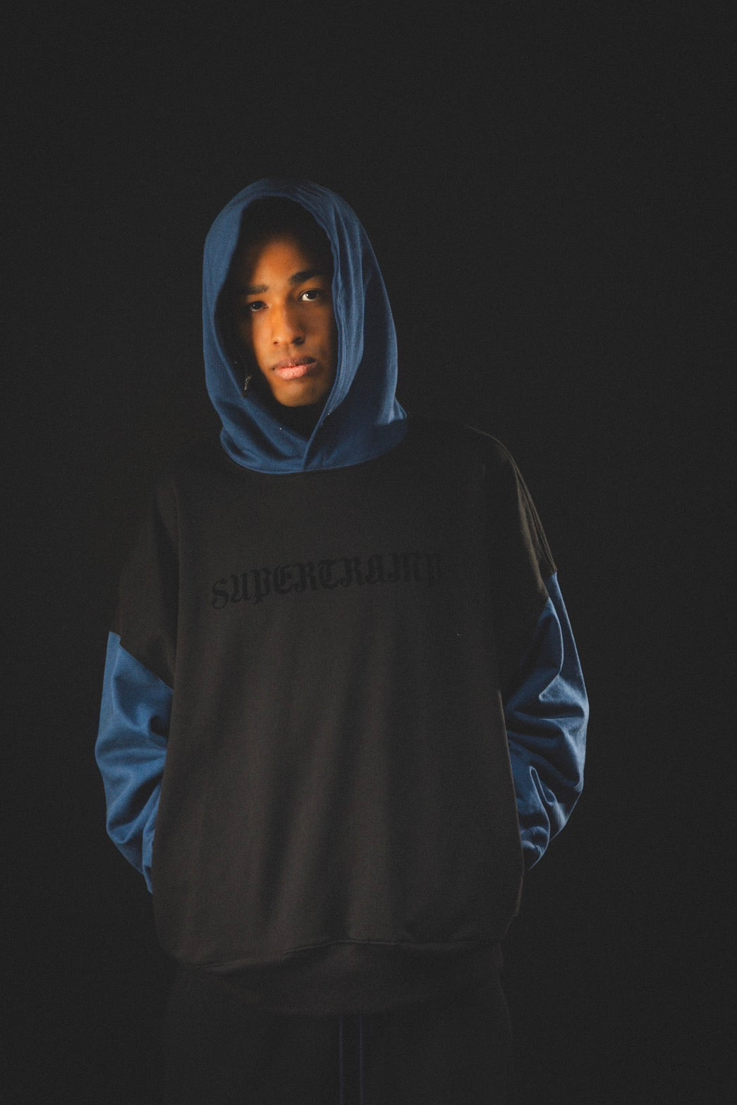 OG SNAP BUTTON P/O HOODIE / BLACK&NAVY