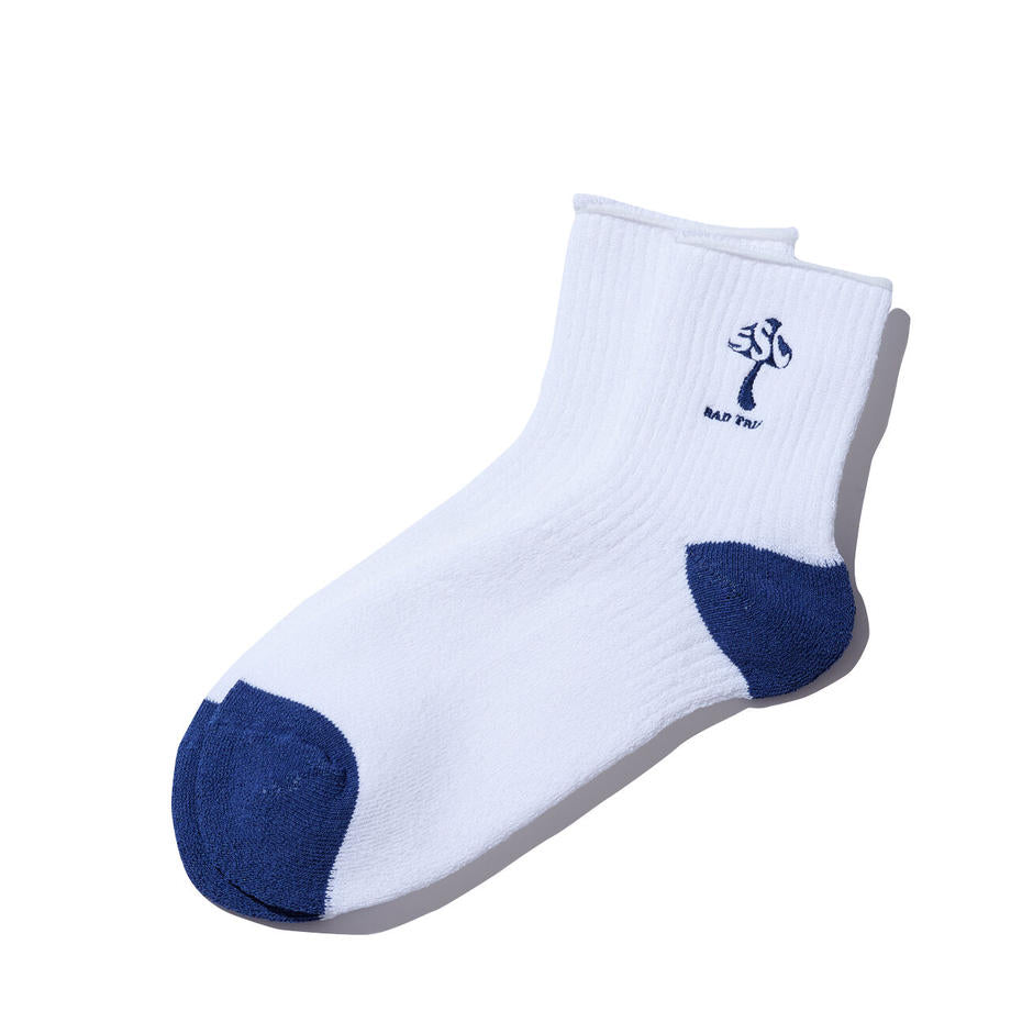 SURF SKATE CAMP BAD TRIP MEDIUM SOCKS / WHITE NAVY