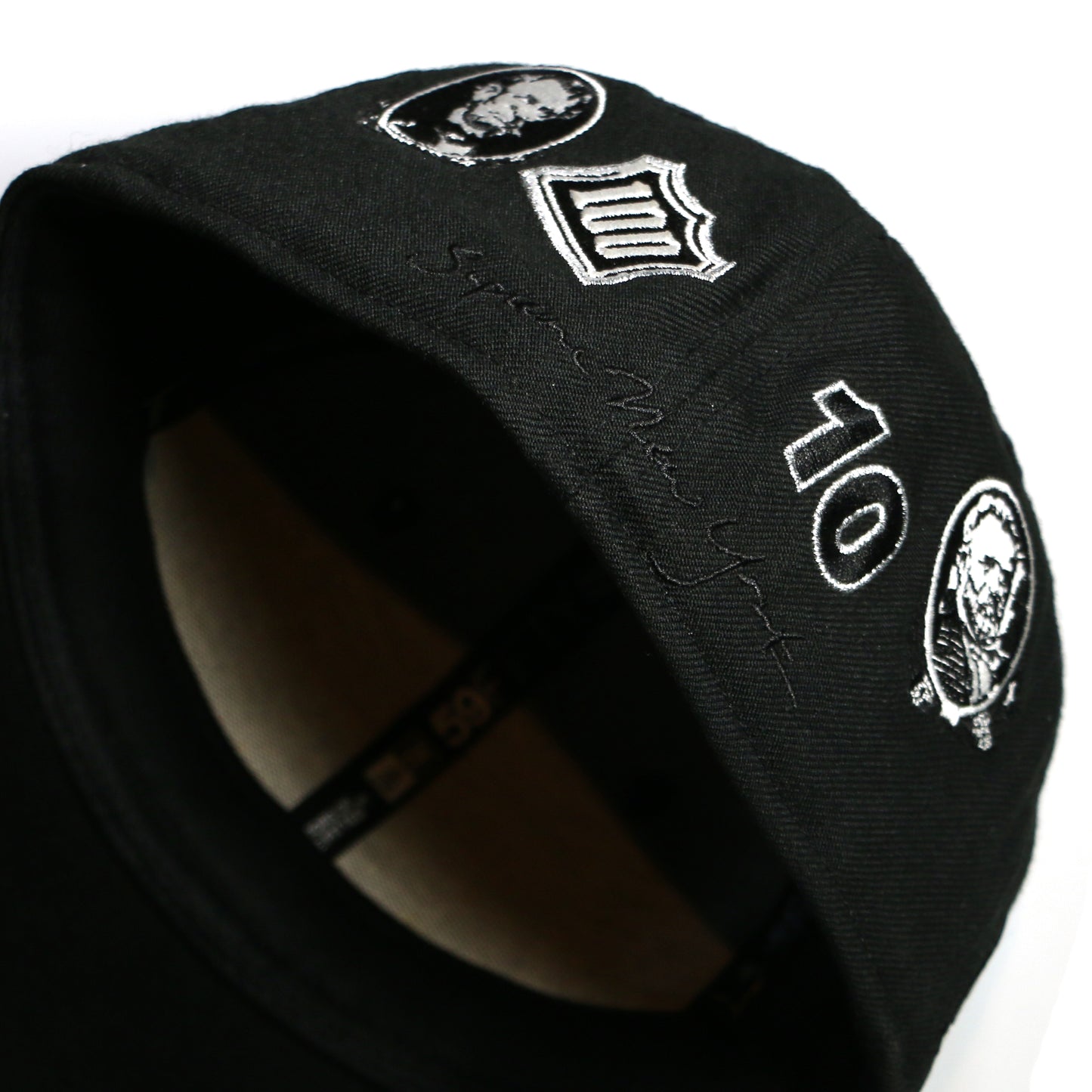 "VINTAGE" SUPREME NY × NEW ERA IN GOD WE TRUST CAP 7 3/8
