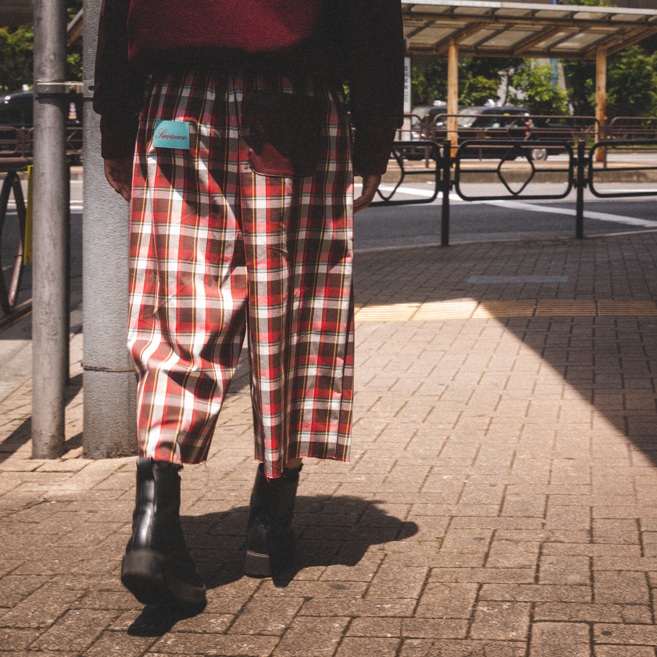 BAGGY CROPPED PANTS / RED CHECK AND LETHER
