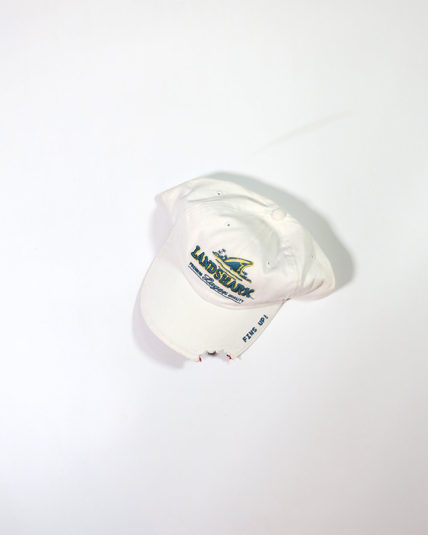 Vintage LANDSSHARK CAP / WH