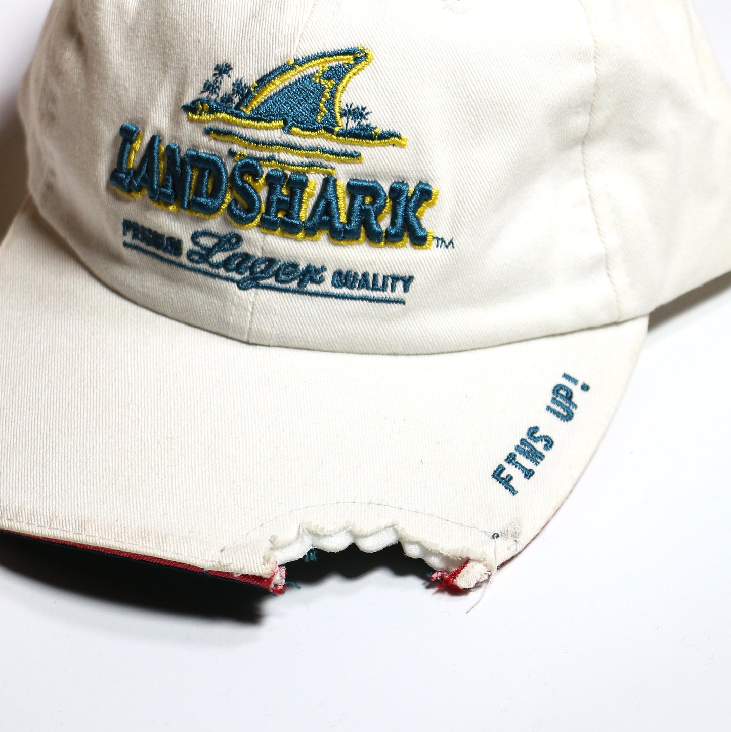 Vintage LANDSSHARK CAP / WH