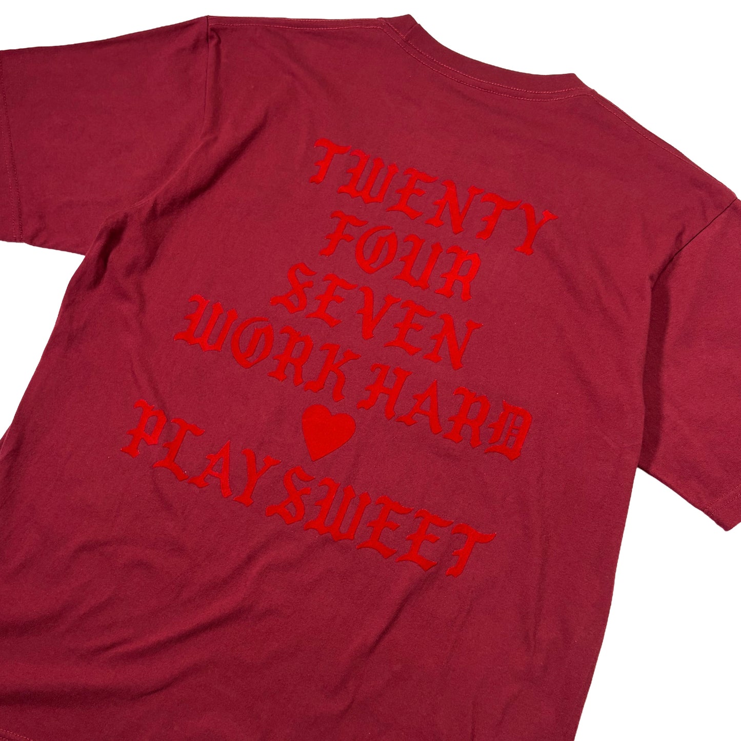 24/7 WORK HARD ♡ PLAY SWEET TEE / BURGANDY
