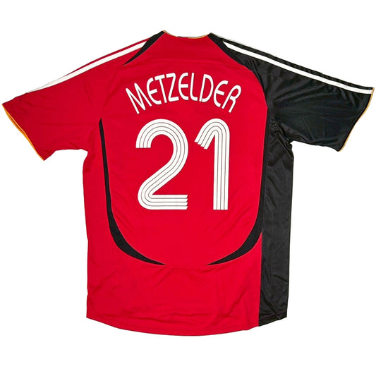 2006 Germany Away Metzelder #21 /  L 084